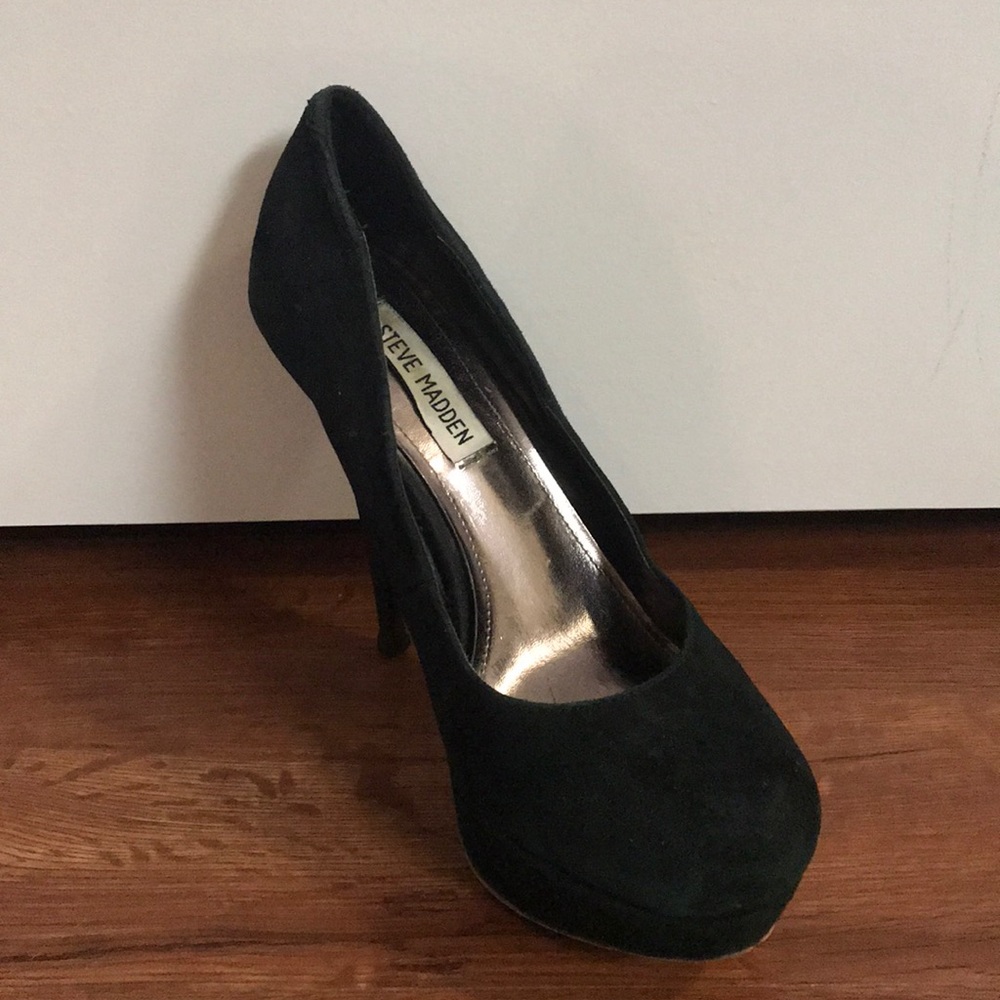 Steve Madden - Black Caryssa Pump - Size 7.5